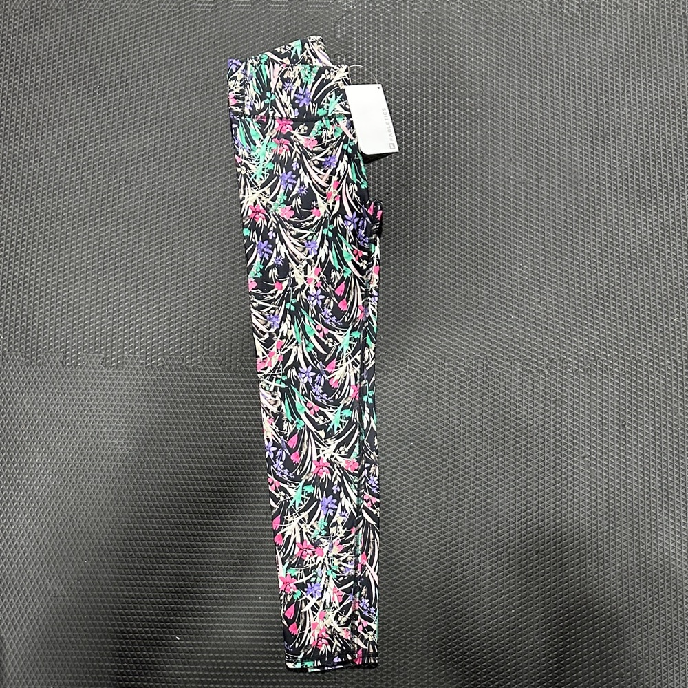 Fabletics Women NWT Leggings with gorgeous Black and Pink Floral Design